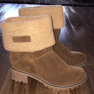 Fur lined tan boots